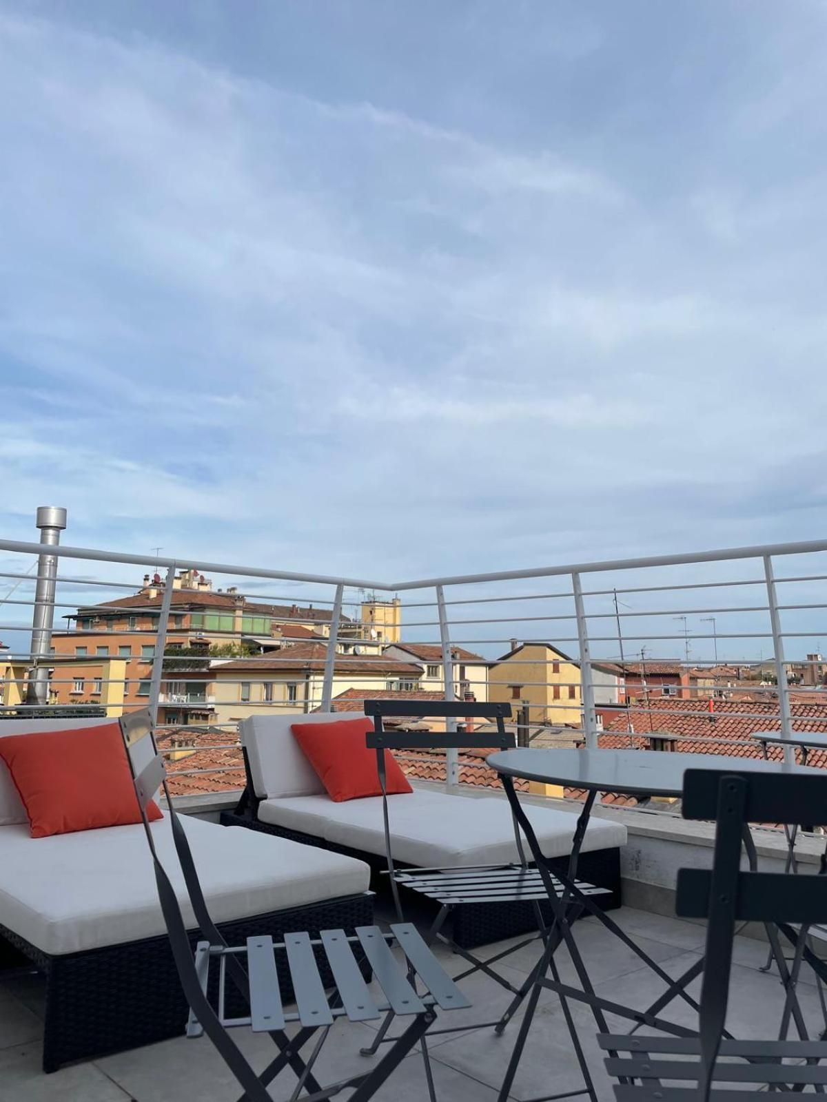 L'attico Dell'edera Apartamento Bolonia